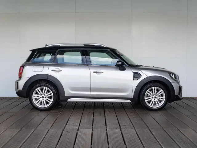 MINI Countryman Cooper Aut. 2023 Benzine 4