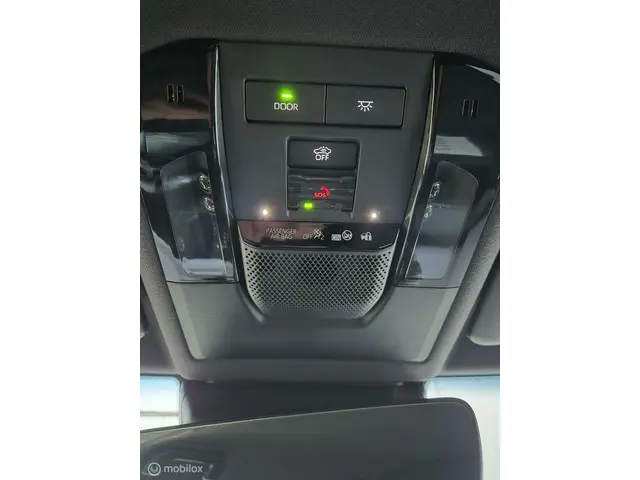 Toyota Land Cruiser 250 2.8 D-4D First Edition 2024 Diesel 34