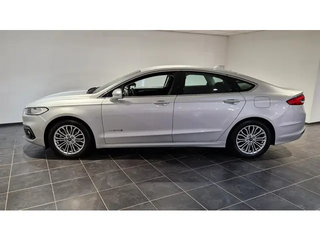 Ford Mondeo 2.0 IVCT HEV Titanium 2020 Hybride Benzine 12