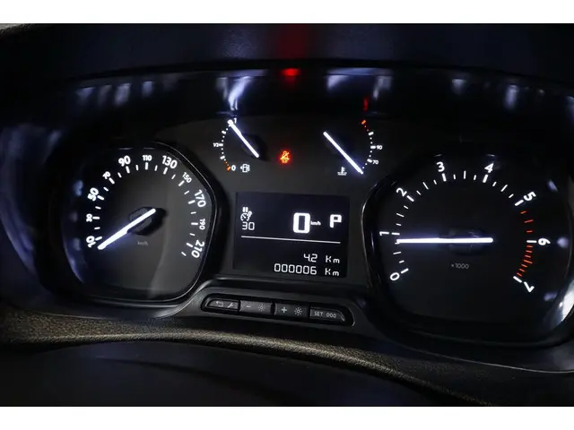 Peugeot Expert 145pk L3 Automaat 2024 Diesel 17