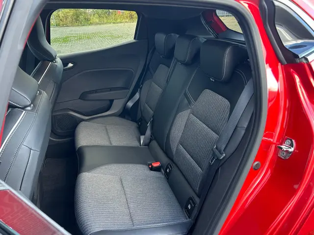 Renault Clio 1.0 TCe 90 Techno 2022 Benzine 10
