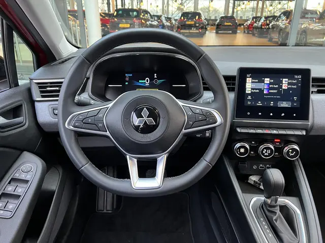 Mitsubishi Colt 1.6 HEV Intense 2024 Hybride Benzine 29