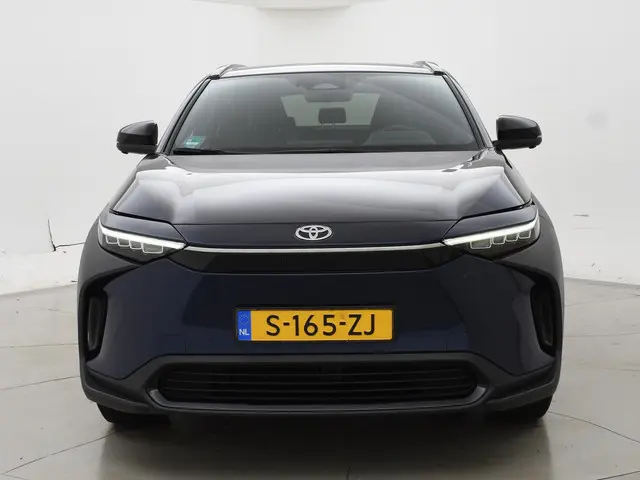 Toyota bZ4X DYNAMIC 71 kWh + TREKHAAK 2023 Elektrisch 10