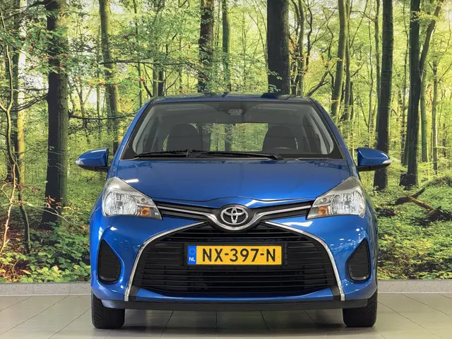 Toyota Yaris 2