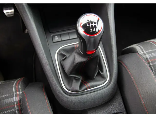 Volkswagen Golf 2.0 GTI UNIEK Nette Auto 2012 Benzine 9