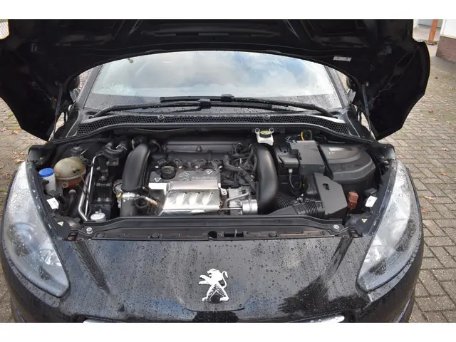 Peugeot RCZ 1.6 THP R 2016 Benzine 11