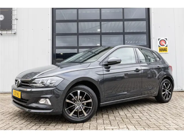 Volkswagen Polo 2