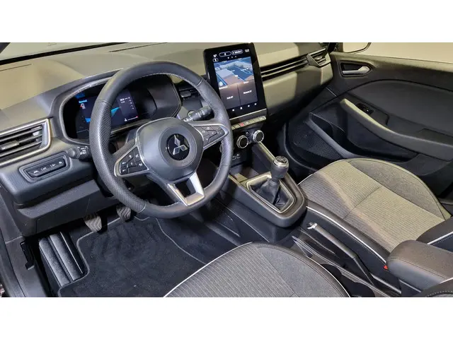 Mitsubishi Colt 1.0T First Edition 2024 Benzine 20