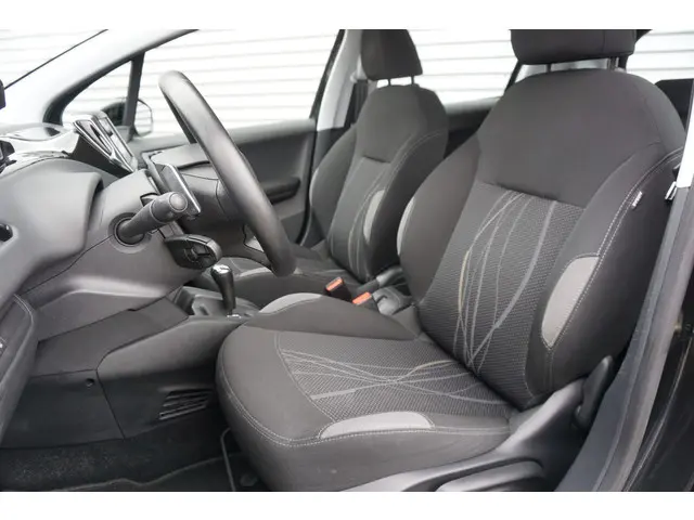Peugeot 208 1.2 e-VTi Envy 2014 Benzine 9