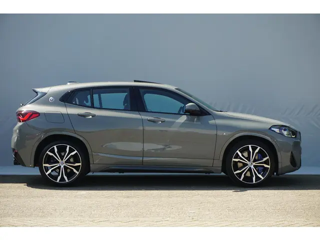 BMW X2 sDrive20i 2022 Benzine 3