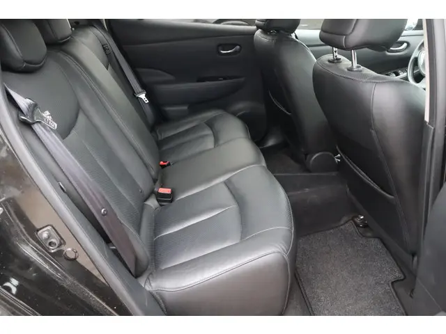 Nissan Leaf Tekna 24 kWh 2016 Elektrisch 19