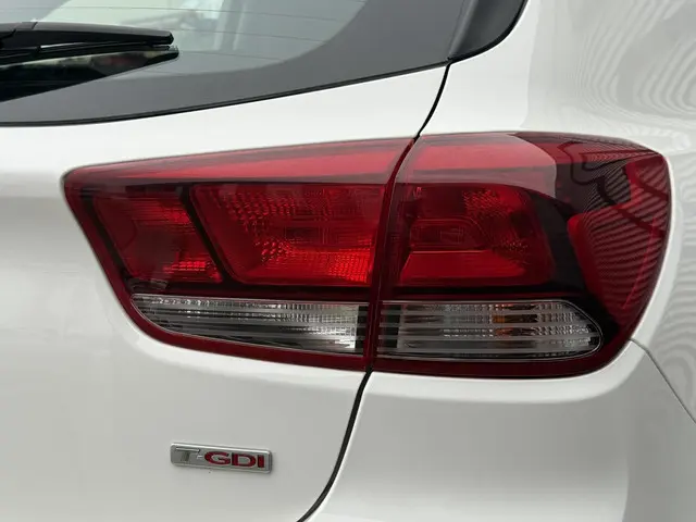 Kia Rio 1.0 TGDI ComfortPlusLine Navigator 2018 Benzine 31