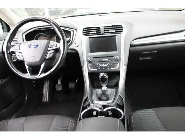 Ford Mondeo Wagon 1.5 TDCi Titanium 2017 Diesel 19