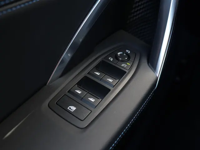 BMW iX2 eDrive20 2024 Elektrisch 28
