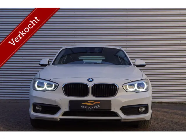BMW 1 Serie 118i 2016 Benzine 3
