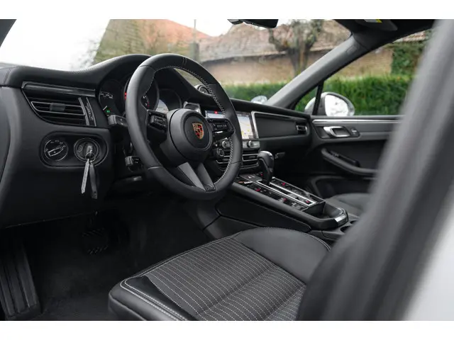 Porsche Macan 2.0 T 2024 Benzine 4