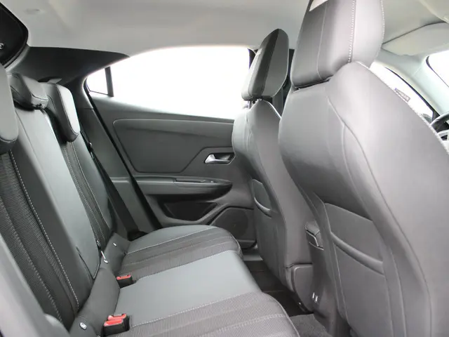 Opel Mokka 1.2 Turbo Elegance 2022 Benzine 8