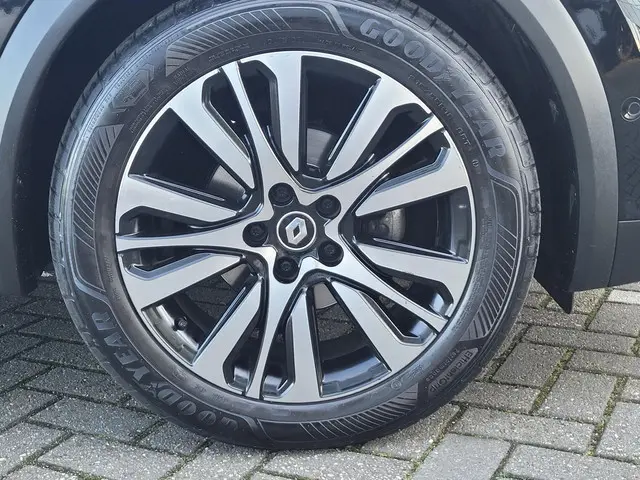 Renault Captur 1.3 TCe 140 Initiale Paris 2022 Benzine 25