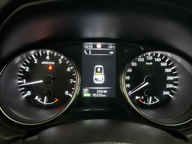 Nissan QASHQAI 1.2 Tekna 2017 Benzine 23