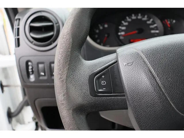 Renault Master T35 2.3 dCi L3H3 DL 2016 Diesel 6