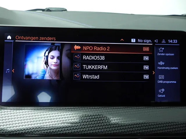 BMW 1 Serie 5-deurs 118i 2020 Benzine 29