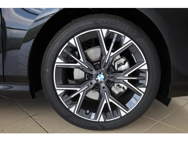 BMW 1 Serie 120 2025 Benzine 6