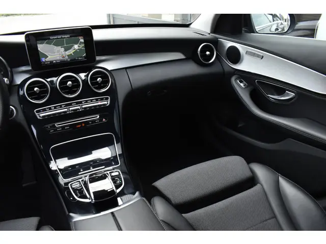 Mercedes-Benz C-Klasse 220 CDI Ambition 2014 Diesel 10