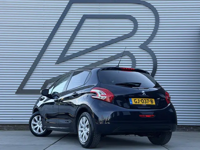 Peugeot 208 1.2 PureTech Style 2015 Benzine 7