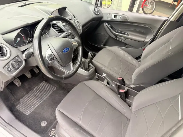 Ford Fiesta 1.5 TDCi Style Lease 2015 Diesel 4