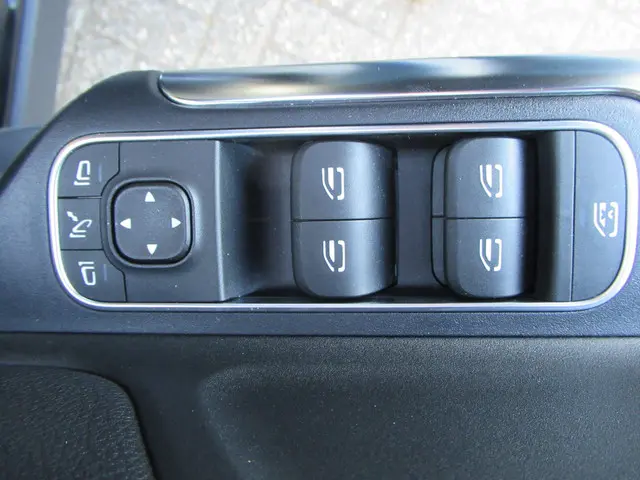 Mercedes-Benz GLA 200 Business Solution 2021 Benzine 12