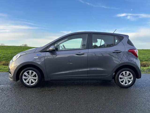 Hyundai i10 1.0i i-Motion Comfort 2016 Benzine 5