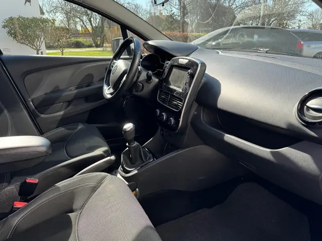 Renault Clio Estate 0.9 TCe Zen 2019 Benzine 10