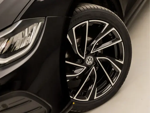 Volkswagen Polo 1.0 TSI Sportline 2023 Benzine 13