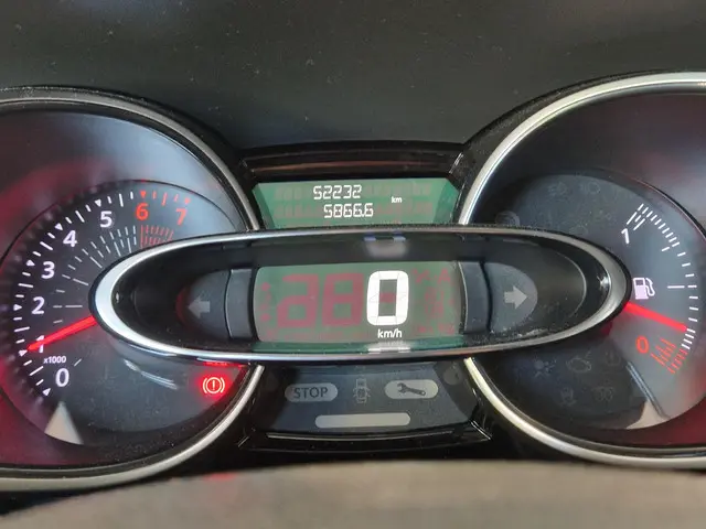 Renault Clio Estate 0.9 TCe Limited 2018 Benzine 4