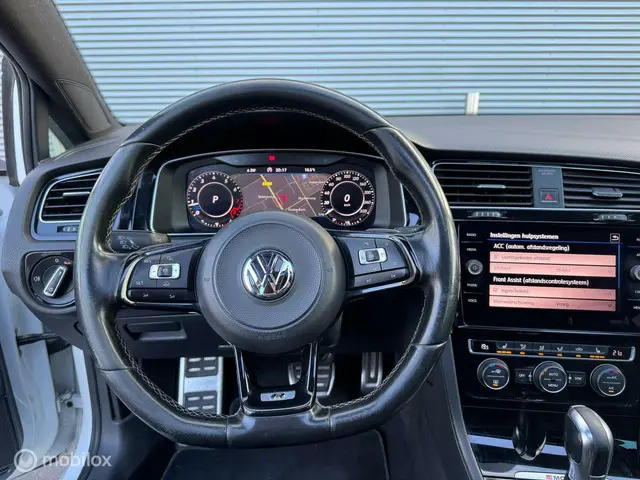 Volkswagen Golf 2.0 TSI 4Motion R 2017 Benzine 16