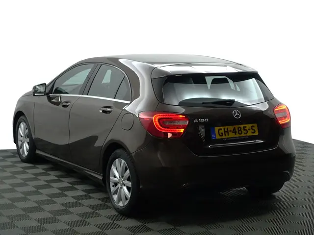 Mercedes-Benz A-Klasse 180 Prestige- 2015 Benzine 5