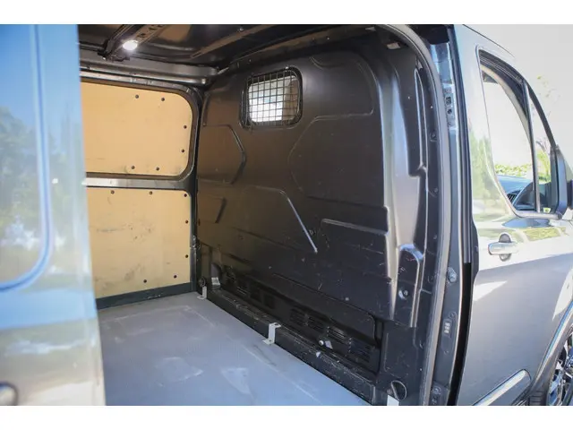 Ford Transit Custom 290 2.0 TDCI L2H1 Sp 2018 Diesel 20