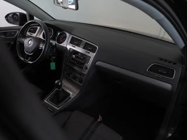 Volkswagen Golf 1.0 TSI Connected Series 2016 Benzine 19