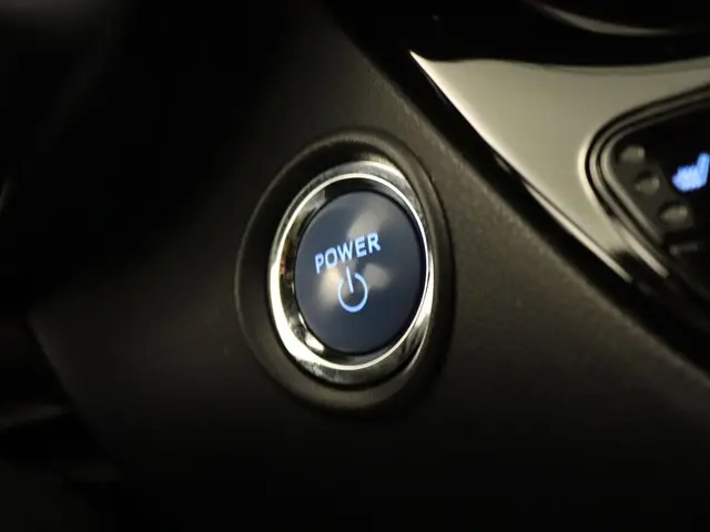 Toyota C-HR 1.8 Hybrid Executive 2019 Hybride Benzine 28