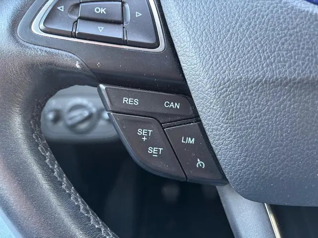 Ford C-MAX 1.5 Titanium 2018 Benzine 10