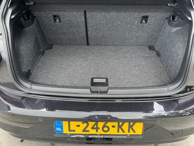 Volkswagen Polo 1.0 TSI 95pk DSG Highline 2021 Benzine 37