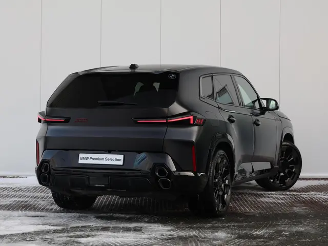 BMW XM PHEV Label Red 30 kWh 2025 Hybride Benzine 15
