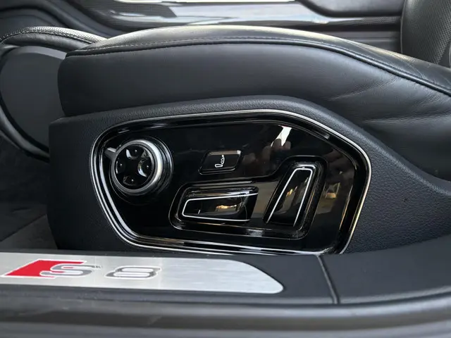 Audi S8 4.0 TFSI quattro Pro Line+ 2015 Benzine 15