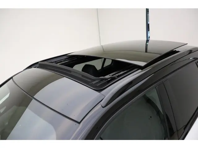 Peugeot e-2008 EV GT 50 kWh 2022 Elektrisch 18