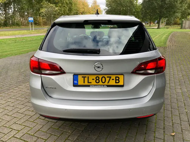 Opel Astra 1.0 TURBO 77KW SPORTS TOURER 2018 Benzine 6