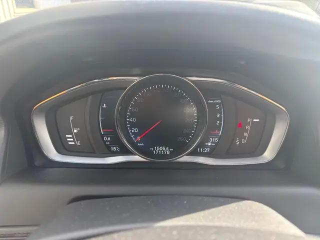 Volvo XC60 2.0 D4 FWD Summum 2016 Diesel 34