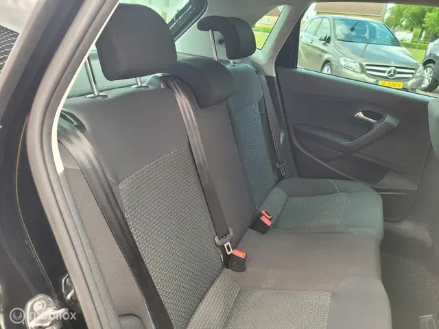 Volkswagen Polo 1.0 BlueMotion,airco,cruise,lm 2017 Benzine 17