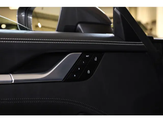 Porsche 911 3.0 Carrera S 2022 Benzine 33