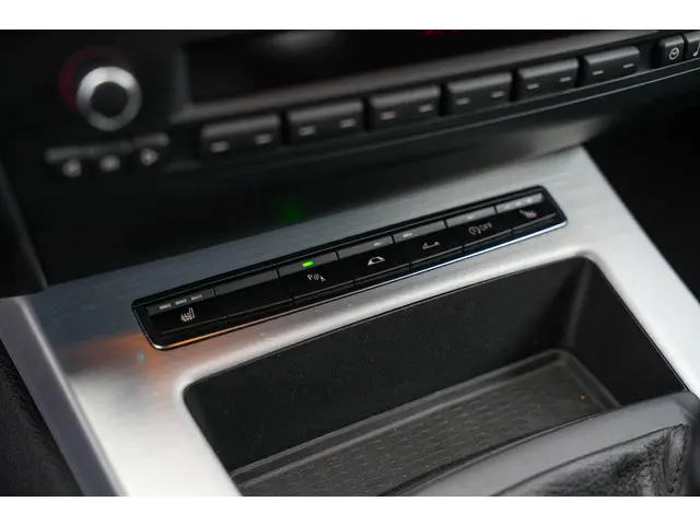 BMW Z4 Roadster sDrive20i 2012 Benzine 16