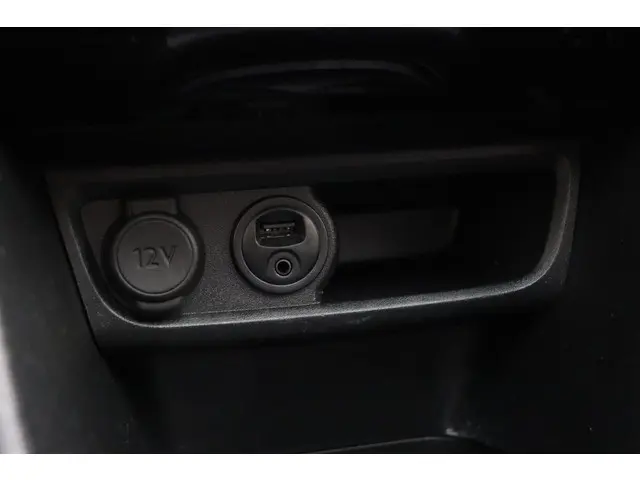 Peugeot 2008 1.2 PureTech Allure 2016 Benzine 27